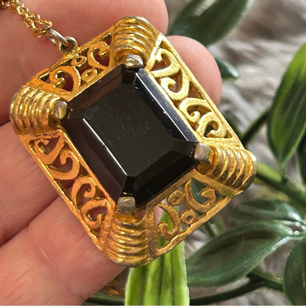 Vintage emerald cut black glass filigree pendant on chain necklace